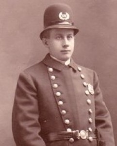 Robert Shelton