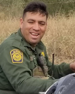 Christopher Luna