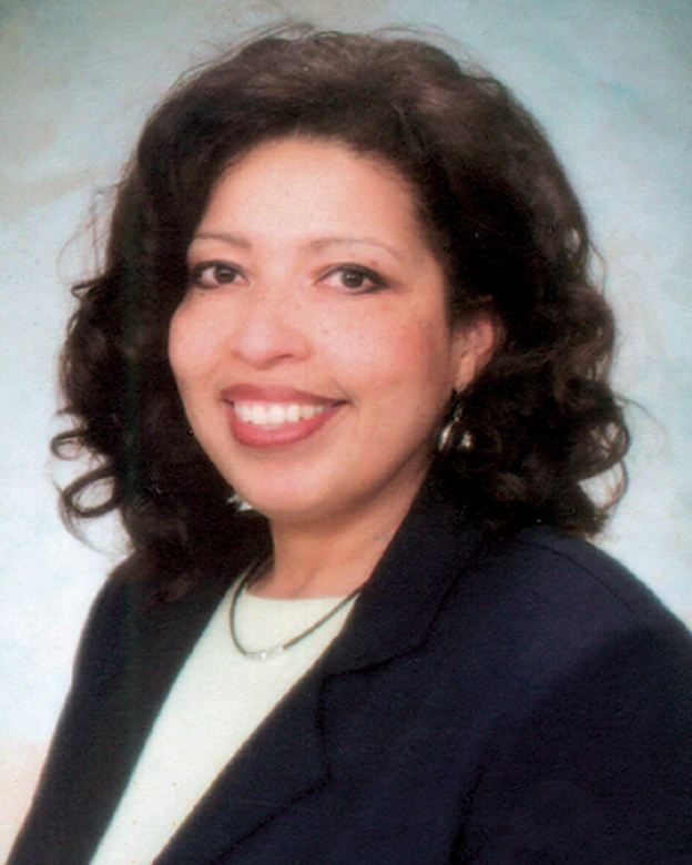 Norma Cruz Khan