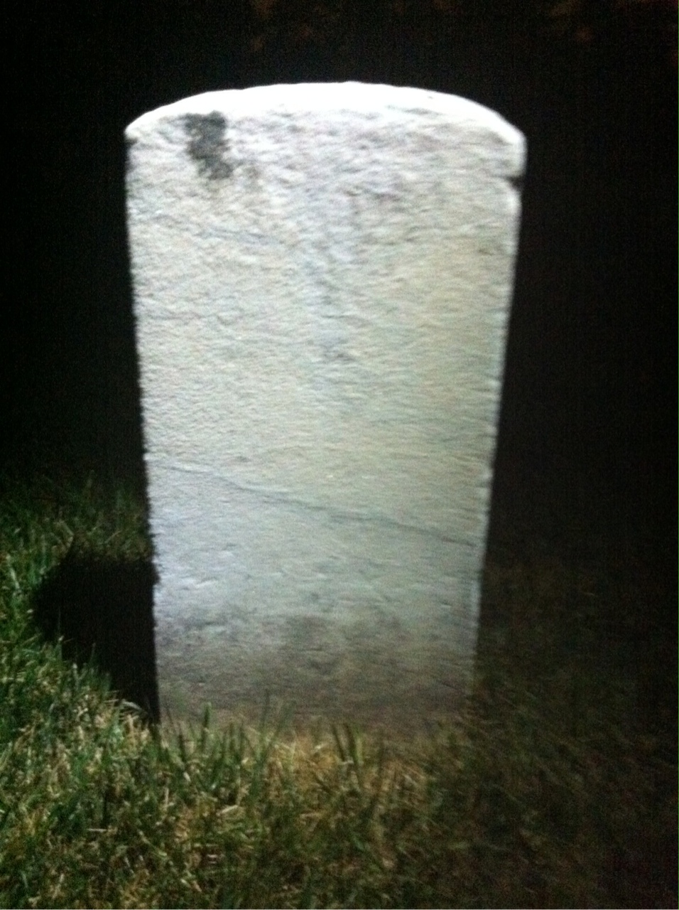 Back of headstone — E Milnine