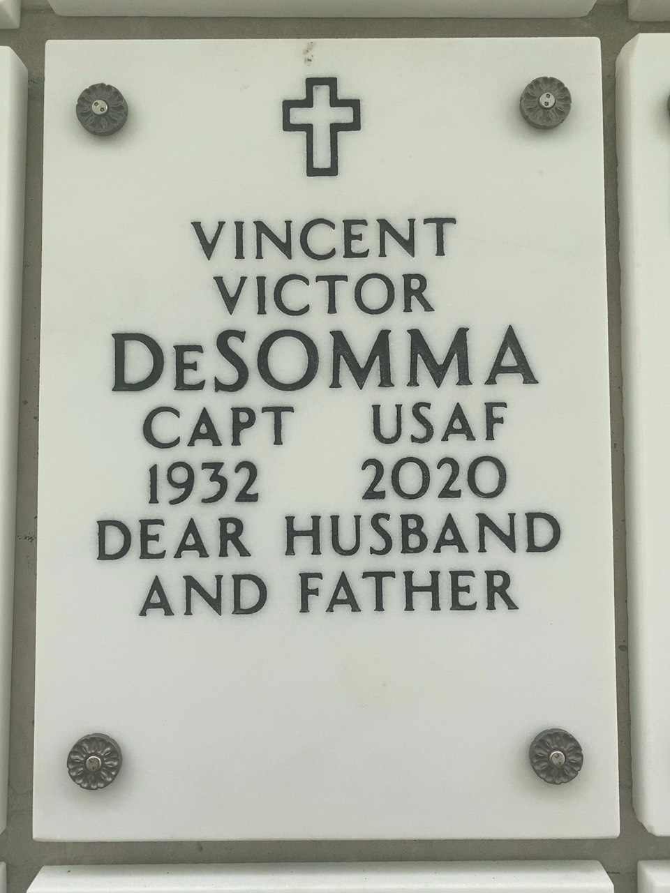 Vincent V Desomma