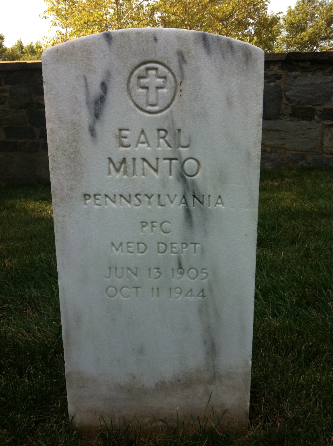 Earl Minto