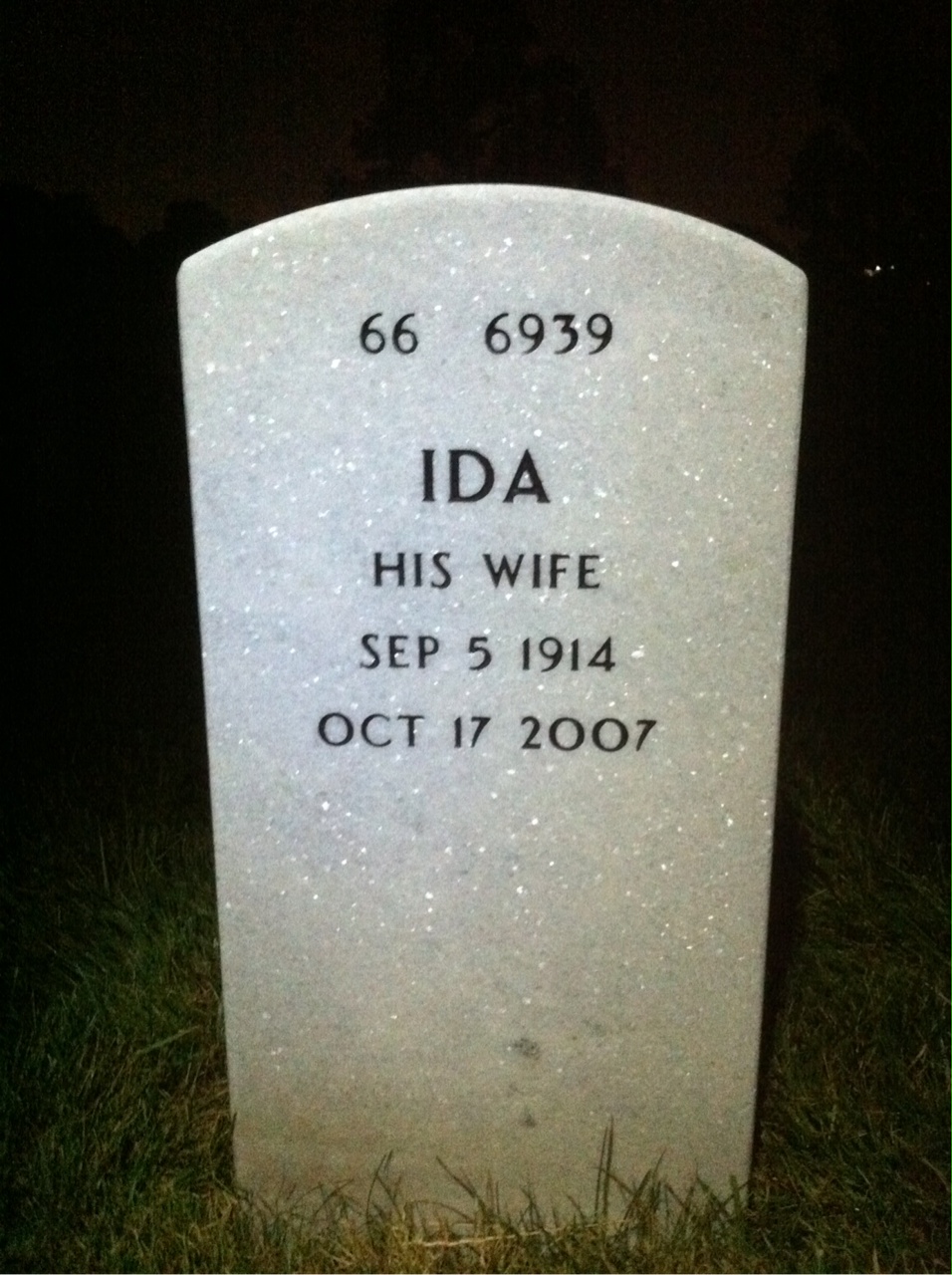 Back of headstone — Howard Michelet
