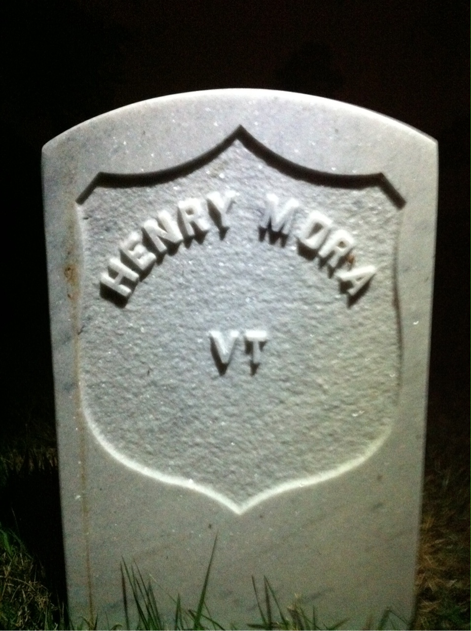 Henry Mora