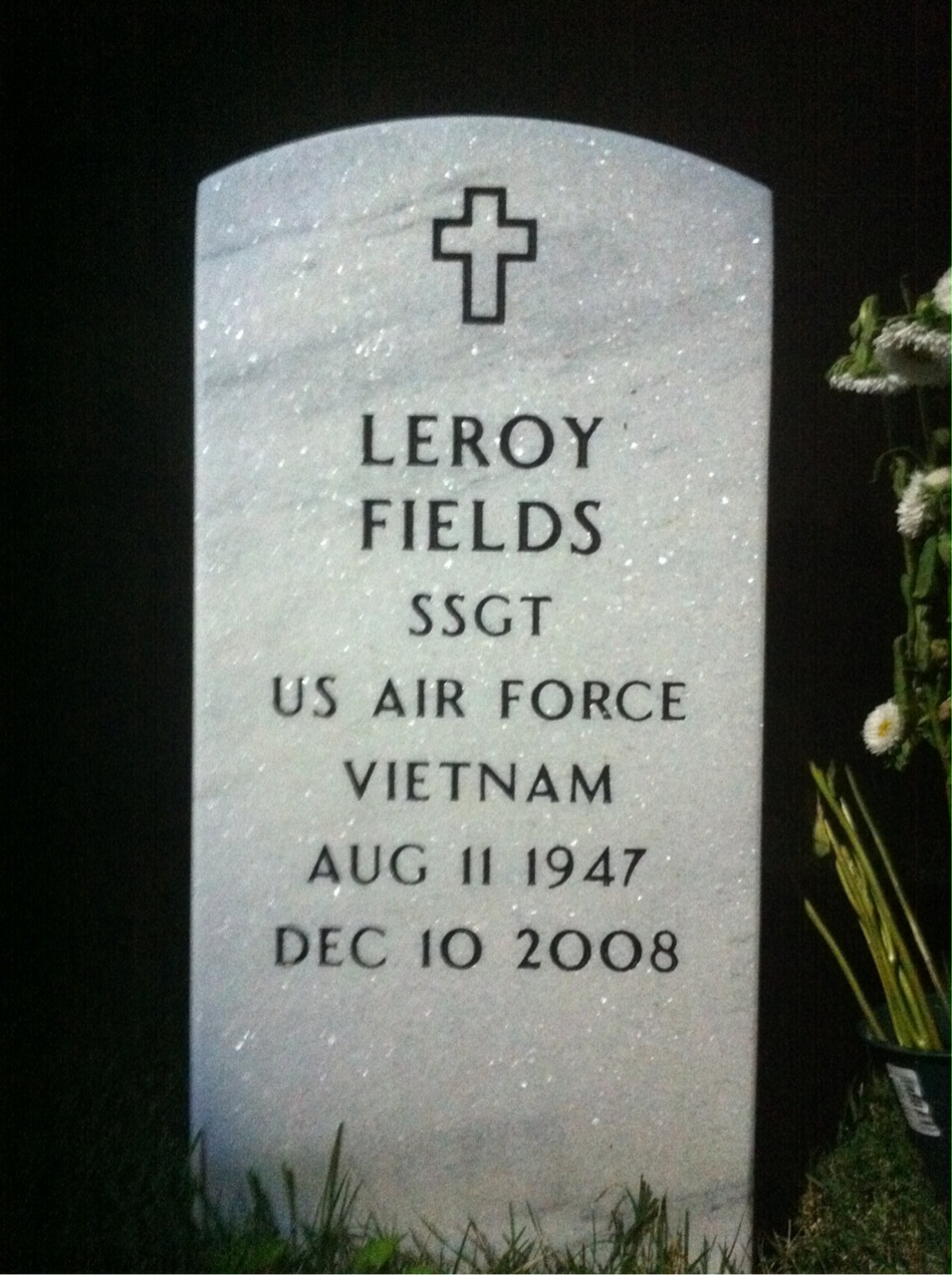 Leroy Fields