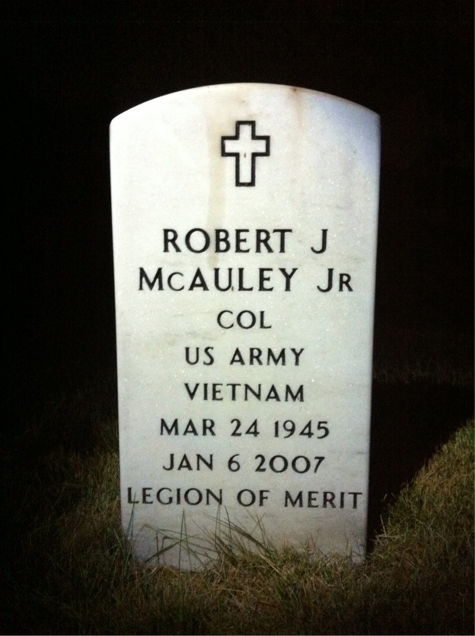 Robert Mcauley