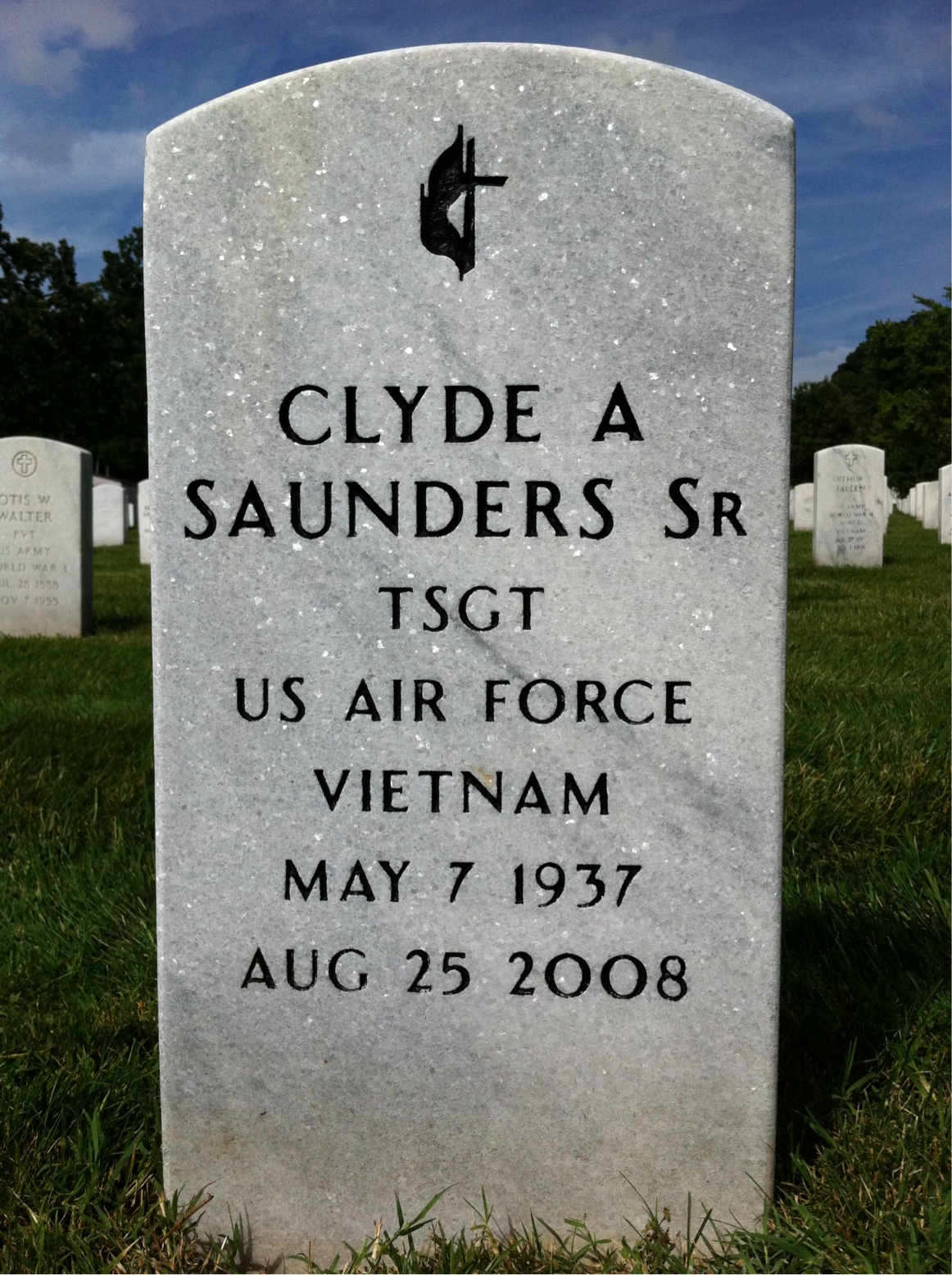 Clyde Saunders