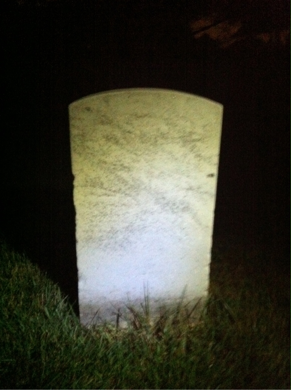 Back of headstone — August Behne