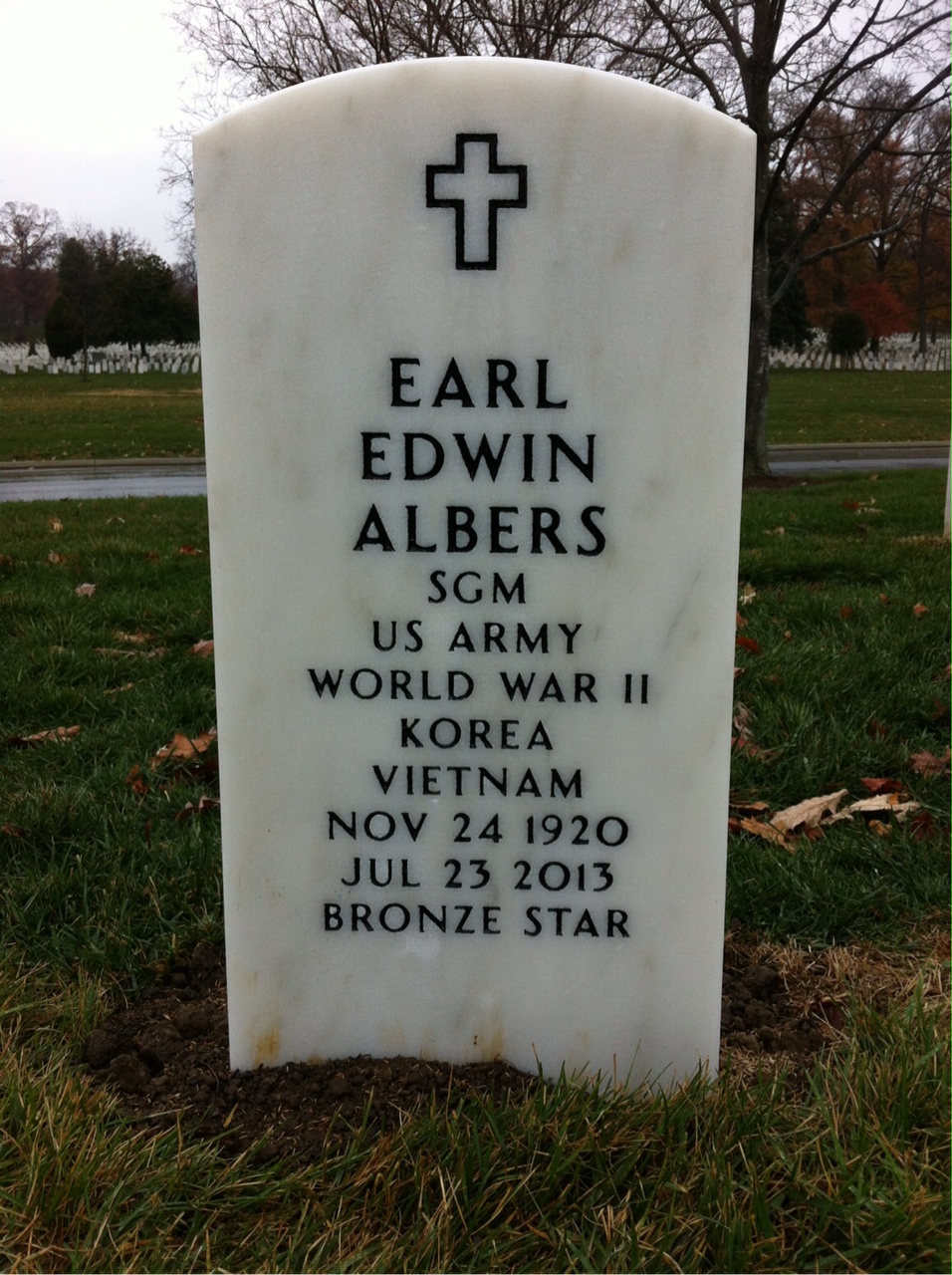 Earl Albers