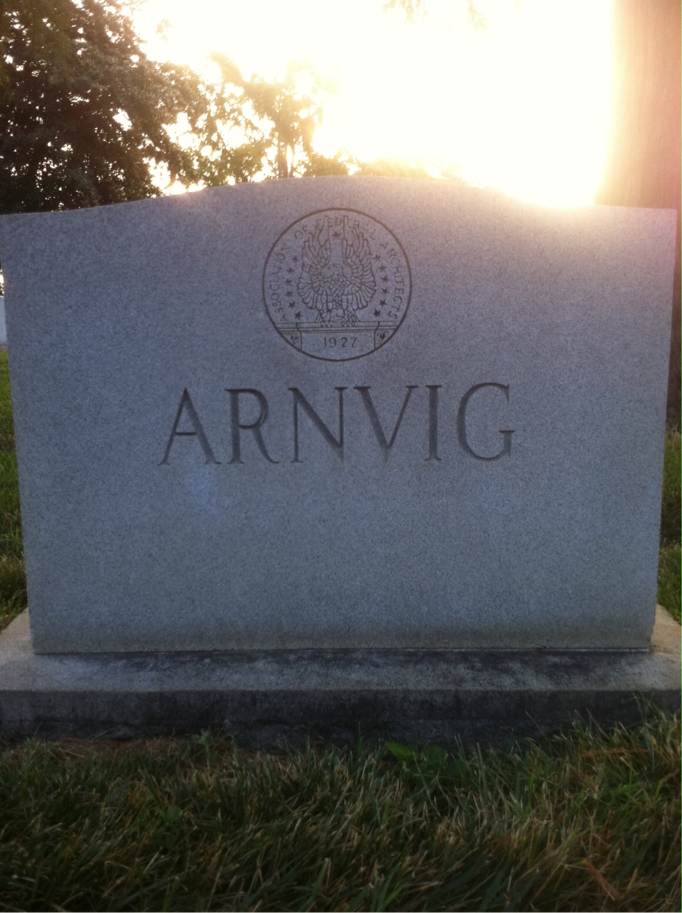 Back of headstone — Sigurd Arnvig