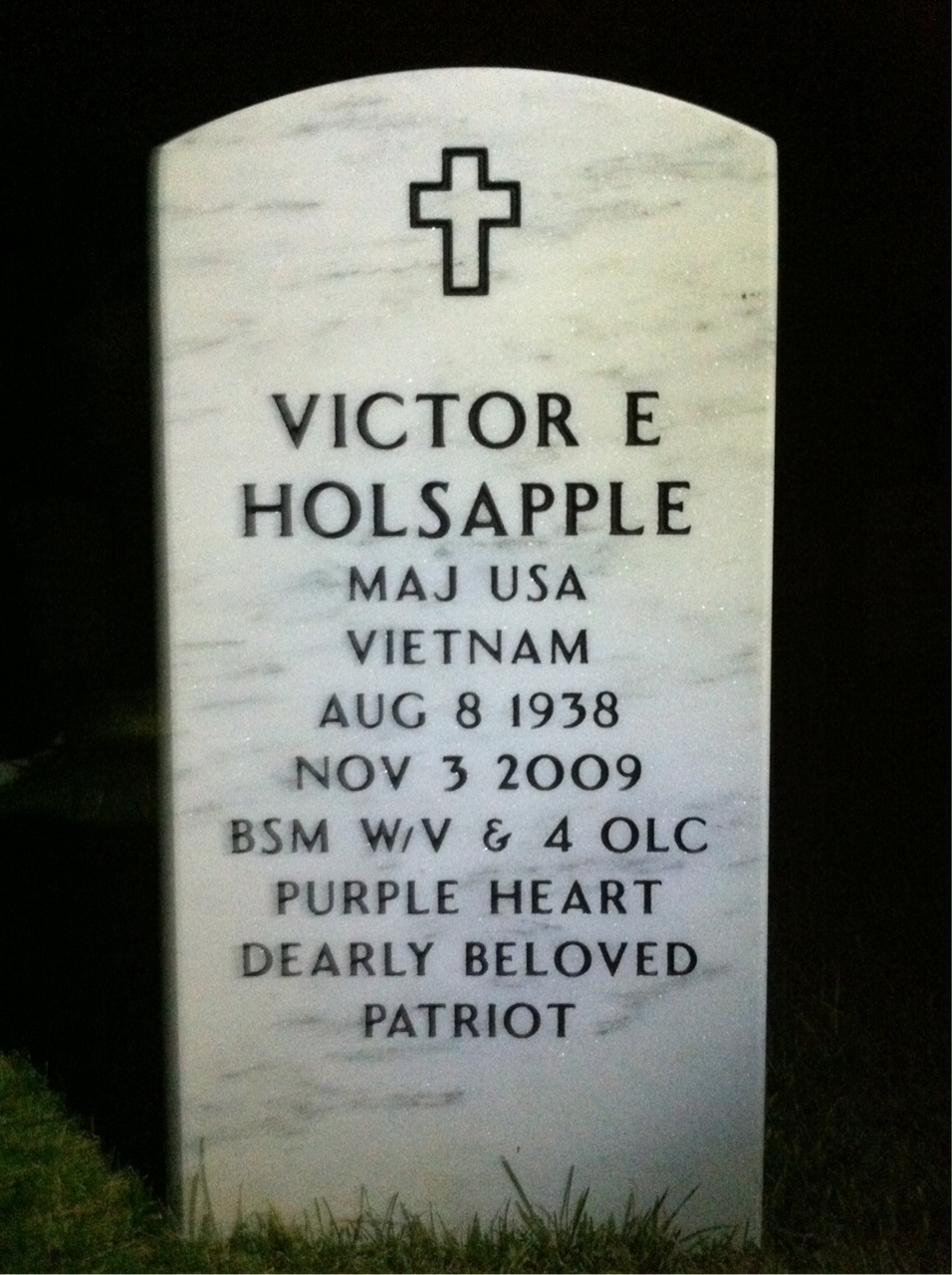 Victor Ellis Holsapple