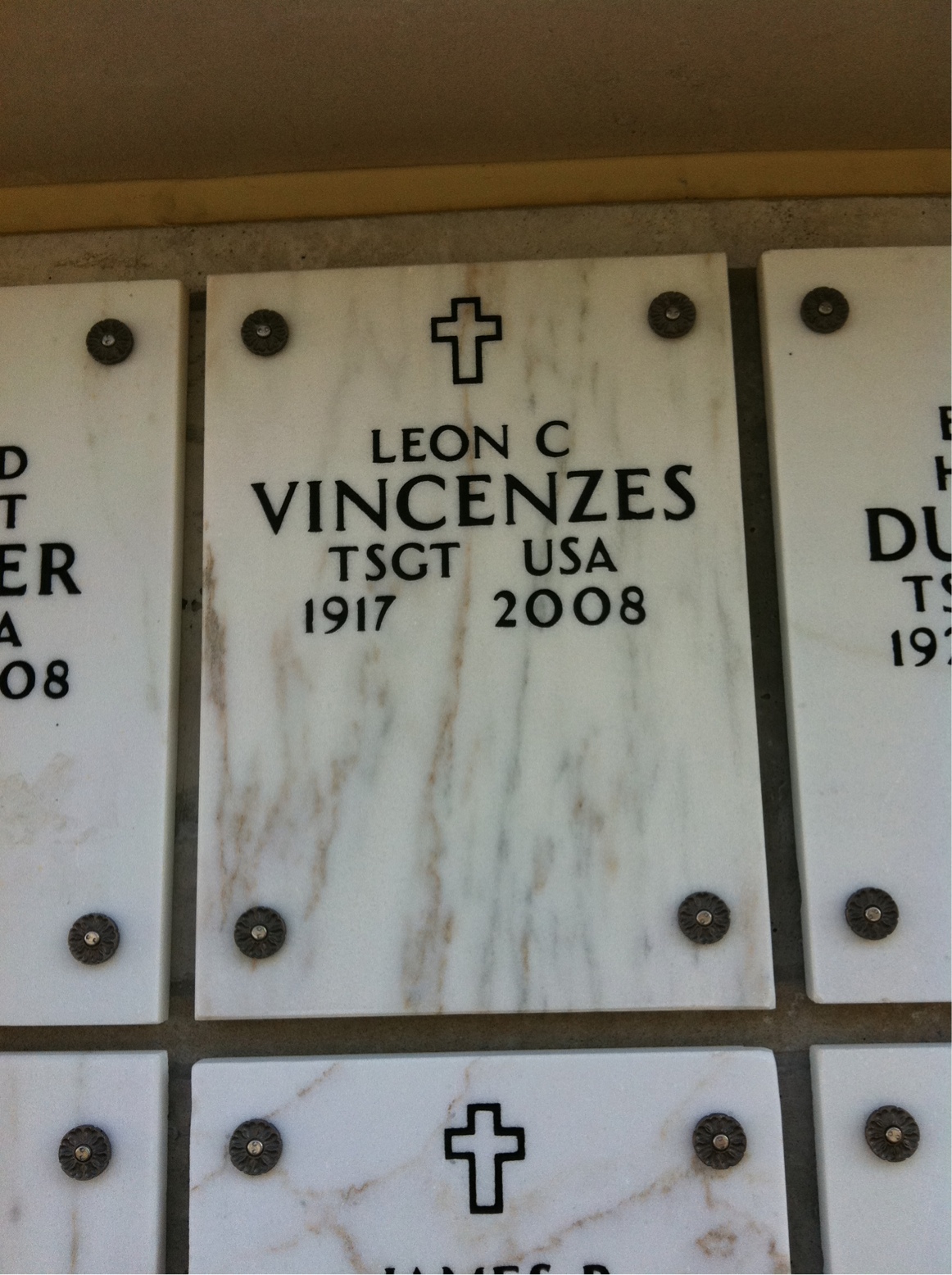 Leon Vincenzes