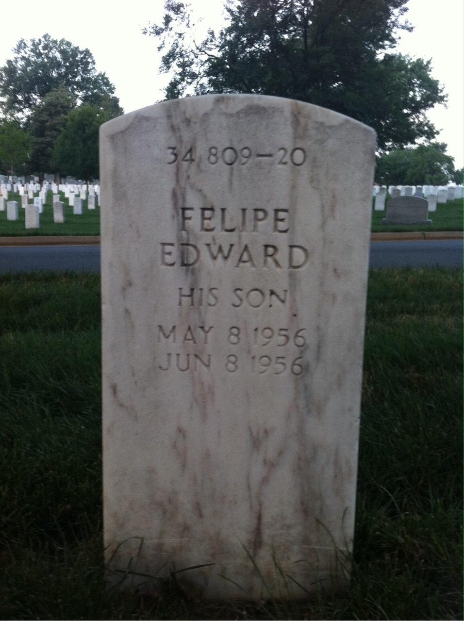 Back of headstone — Aquilino Agustino