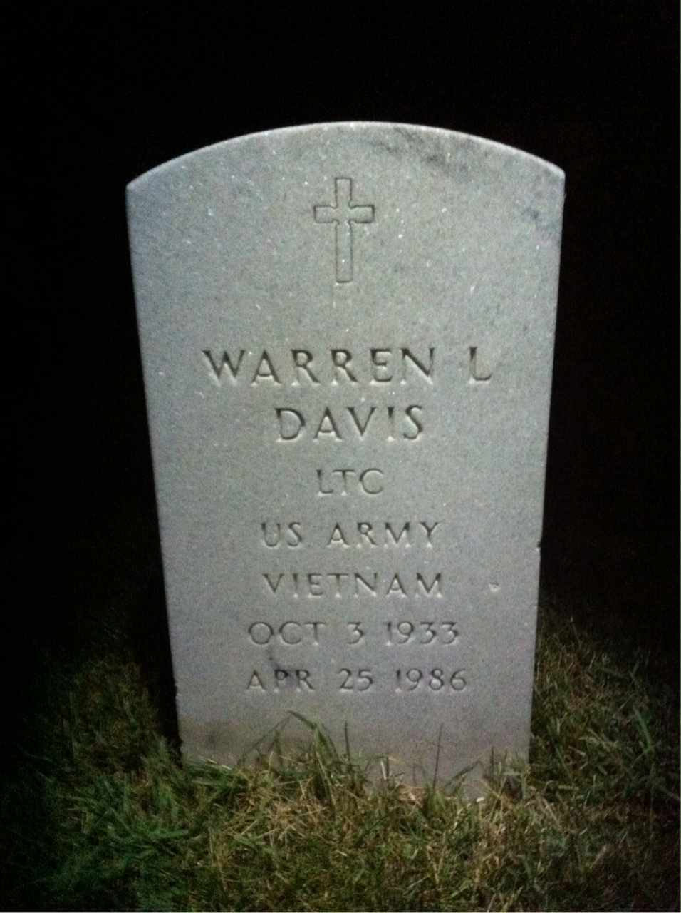 Warren L Davis