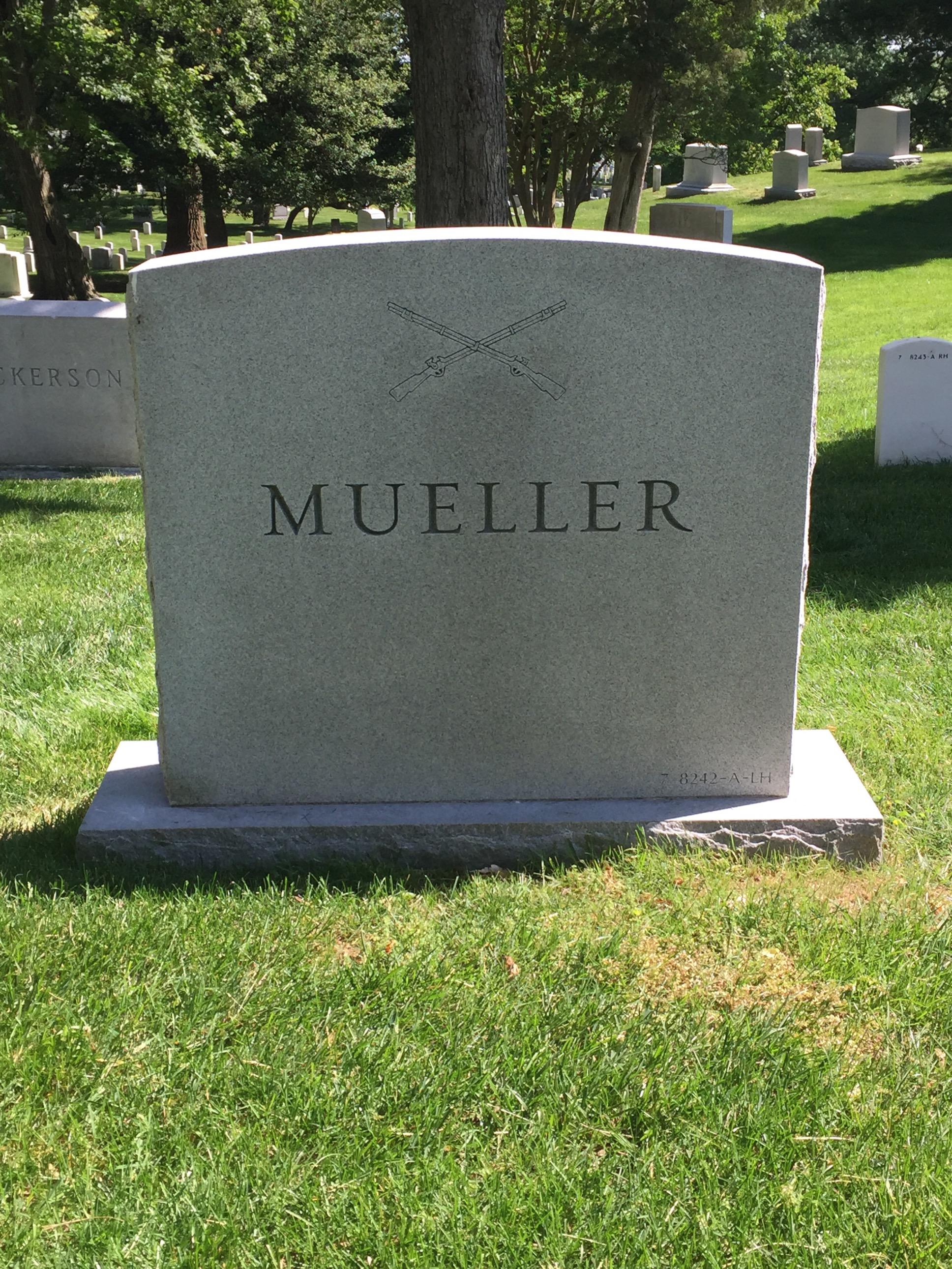 Back of headstone — Paul Mueller