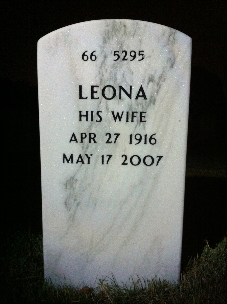 Back of headstone — Santo Barca