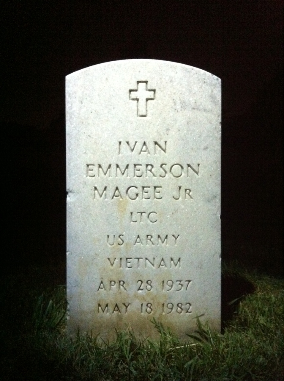 Ivan Emerson Magee