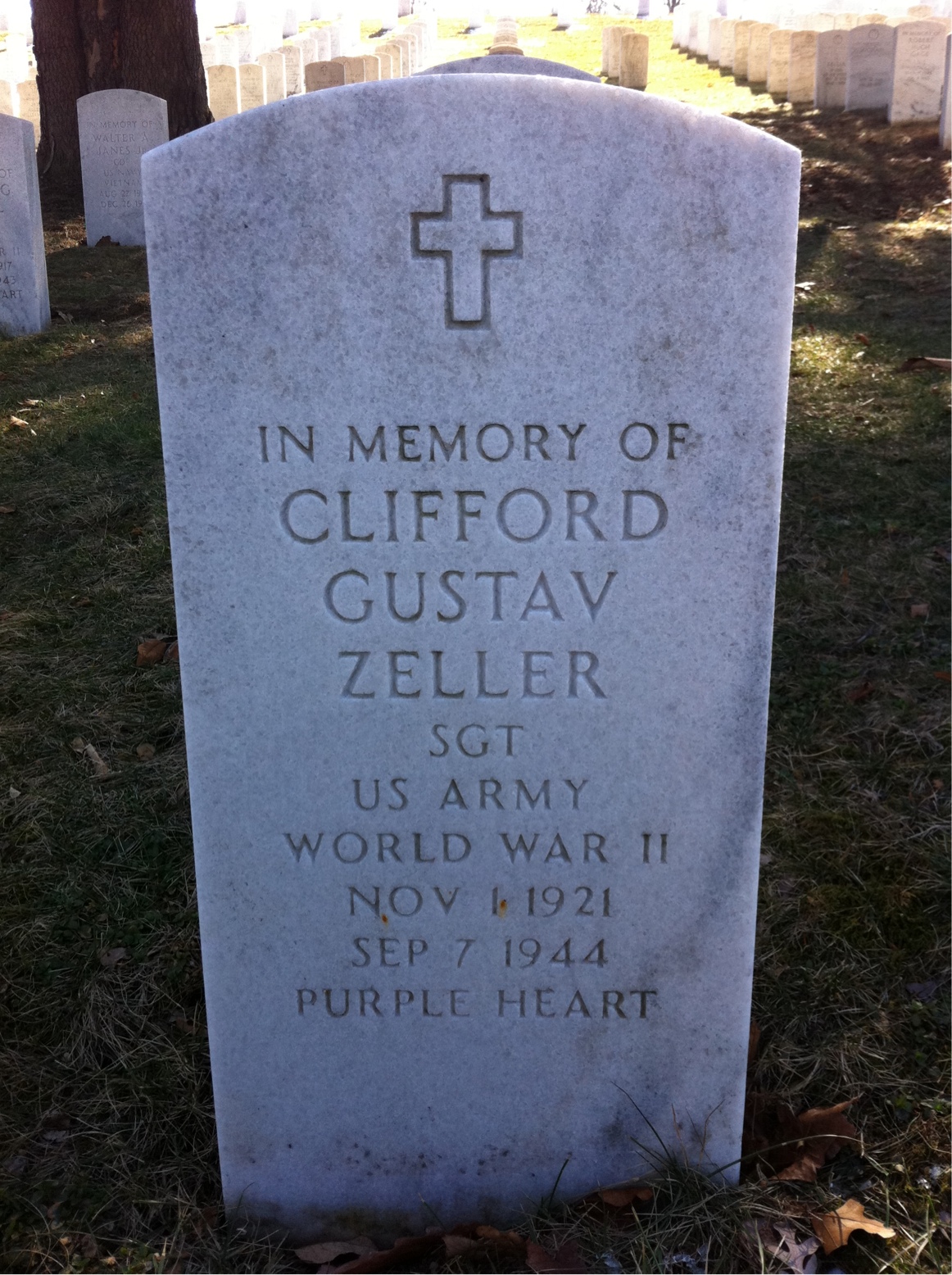 Headstone of Clifford Gustav Zeller