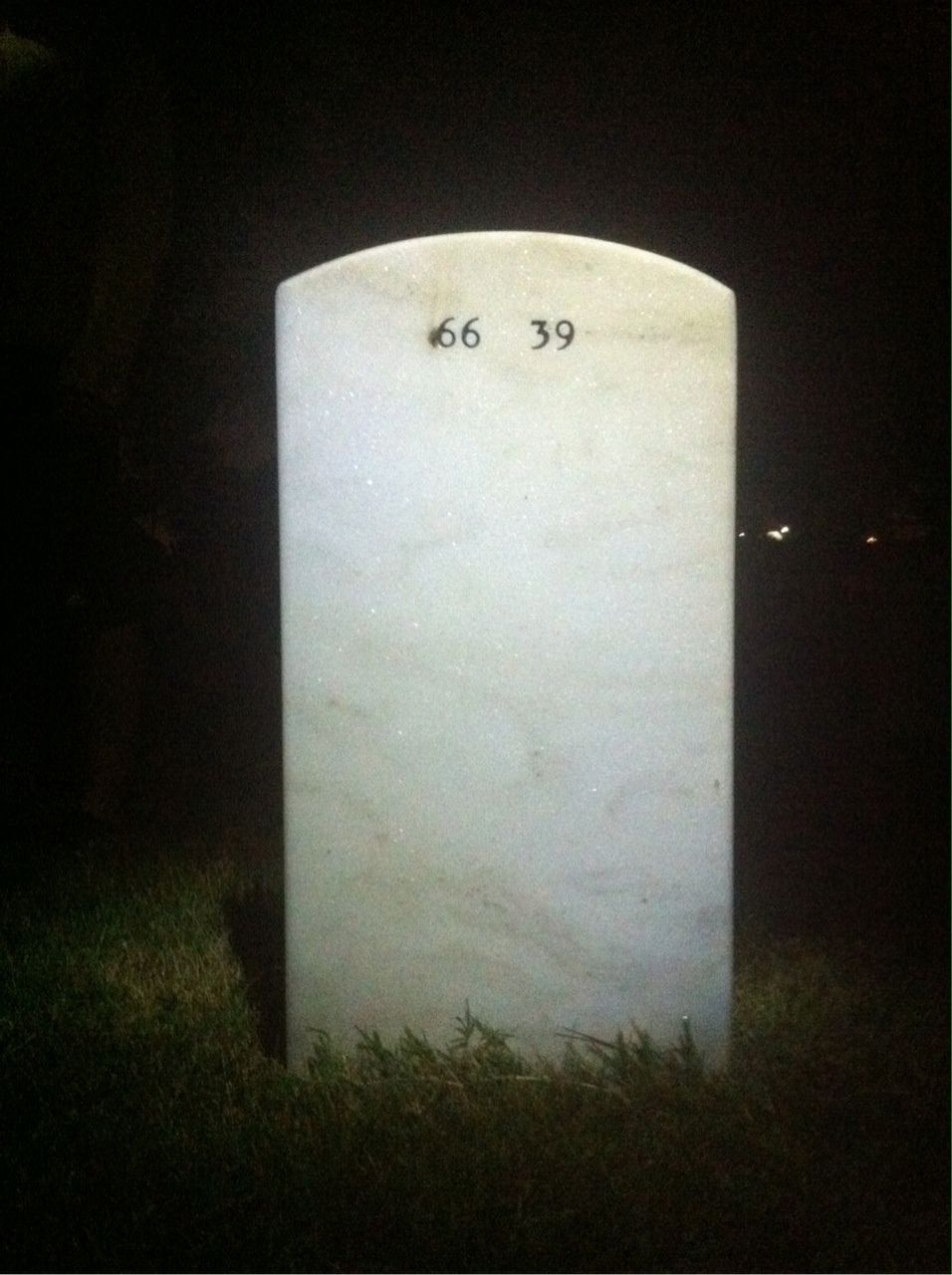 Back of headstone — Clyde Muter