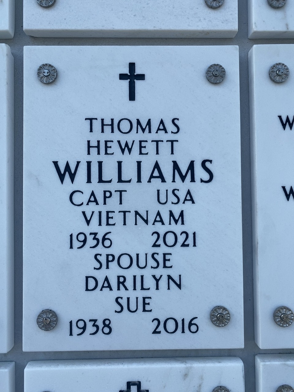 Thomas E Williams