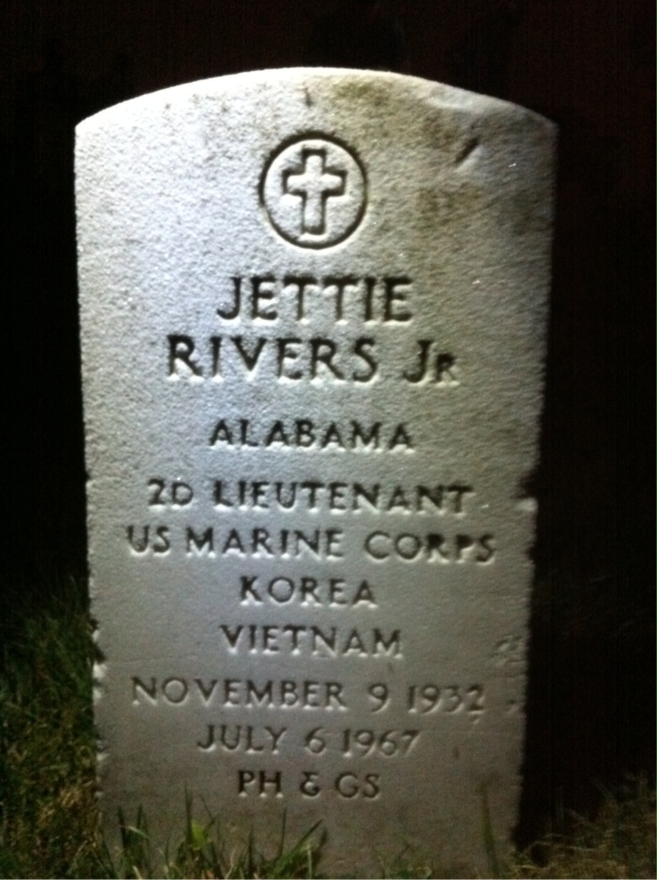 Headstone of Jettie Rivers Jr.