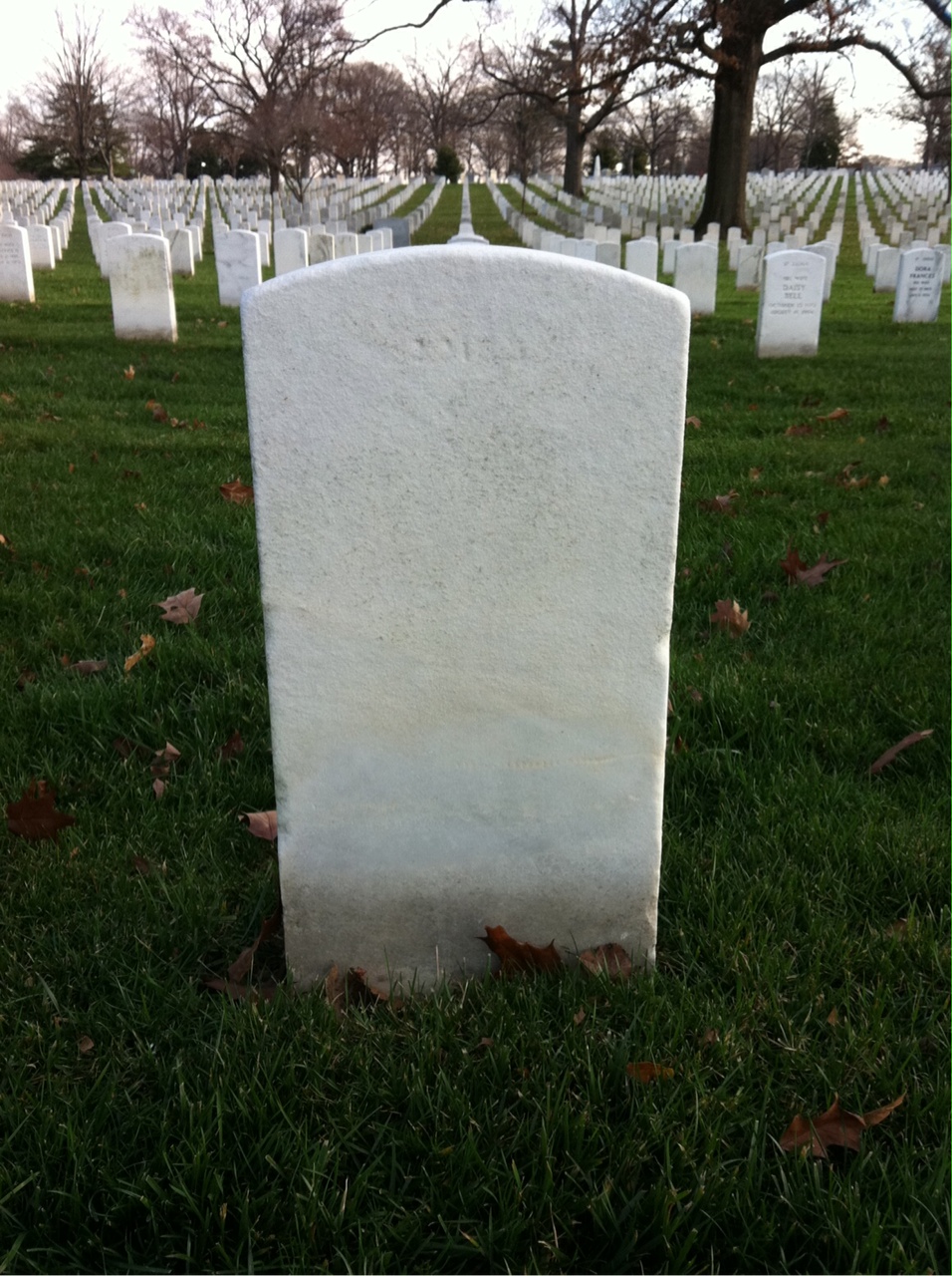 Back of headstone — Elenteris Musico