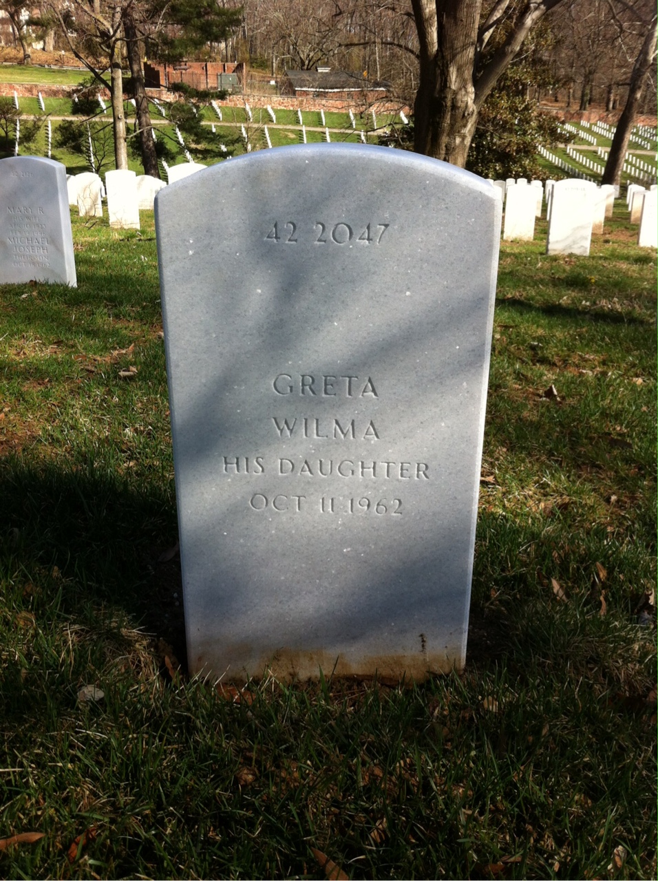 Back of headstone — Greta Applewhite