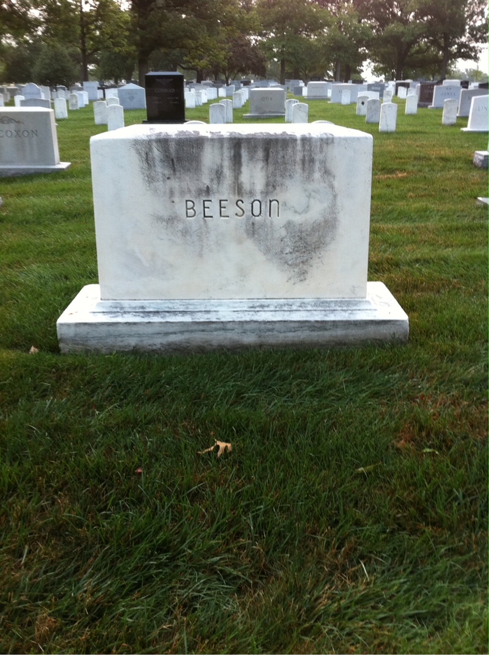 Back of headstone — Duane Beeson