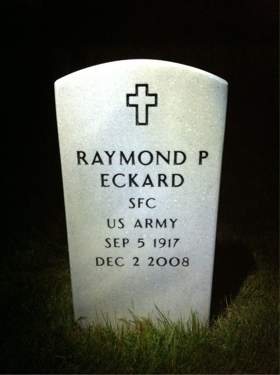 Raymond Eckard