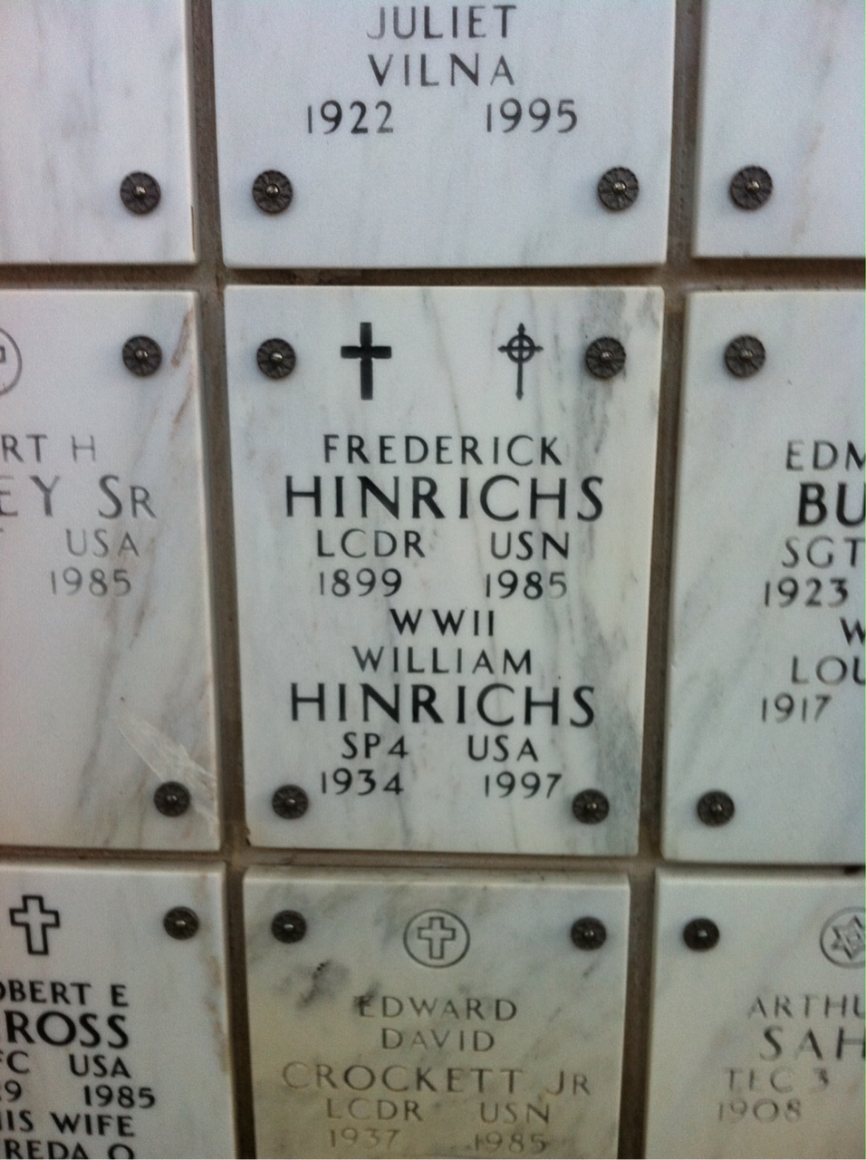 William C Hinrichs