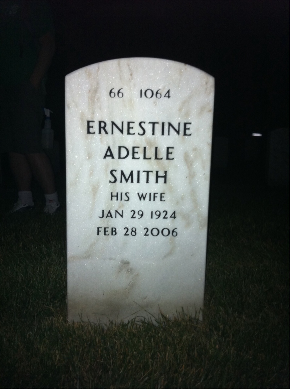 Back of headstone — Delbert Hess