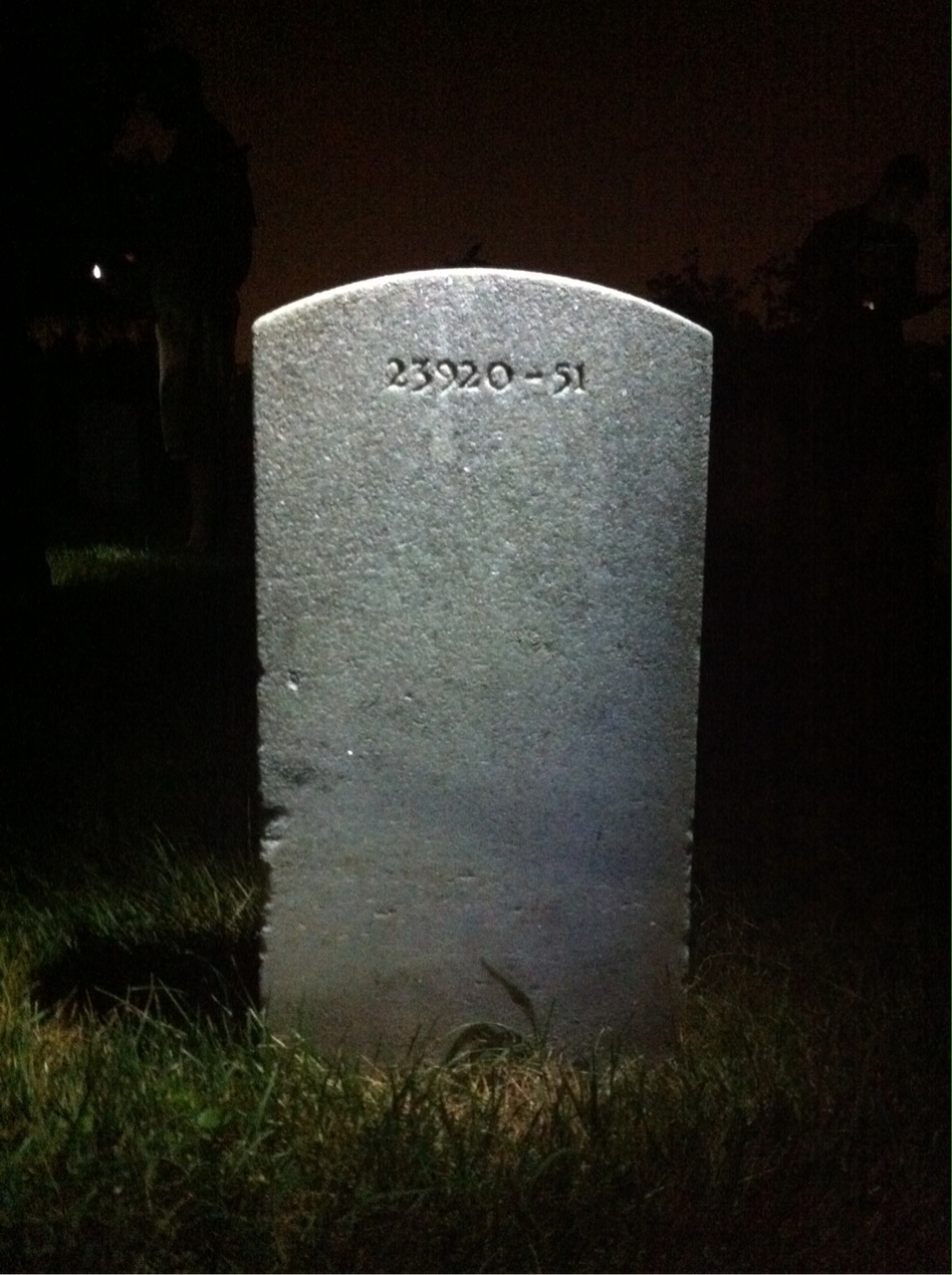 Back of headstone — Everett Moody
