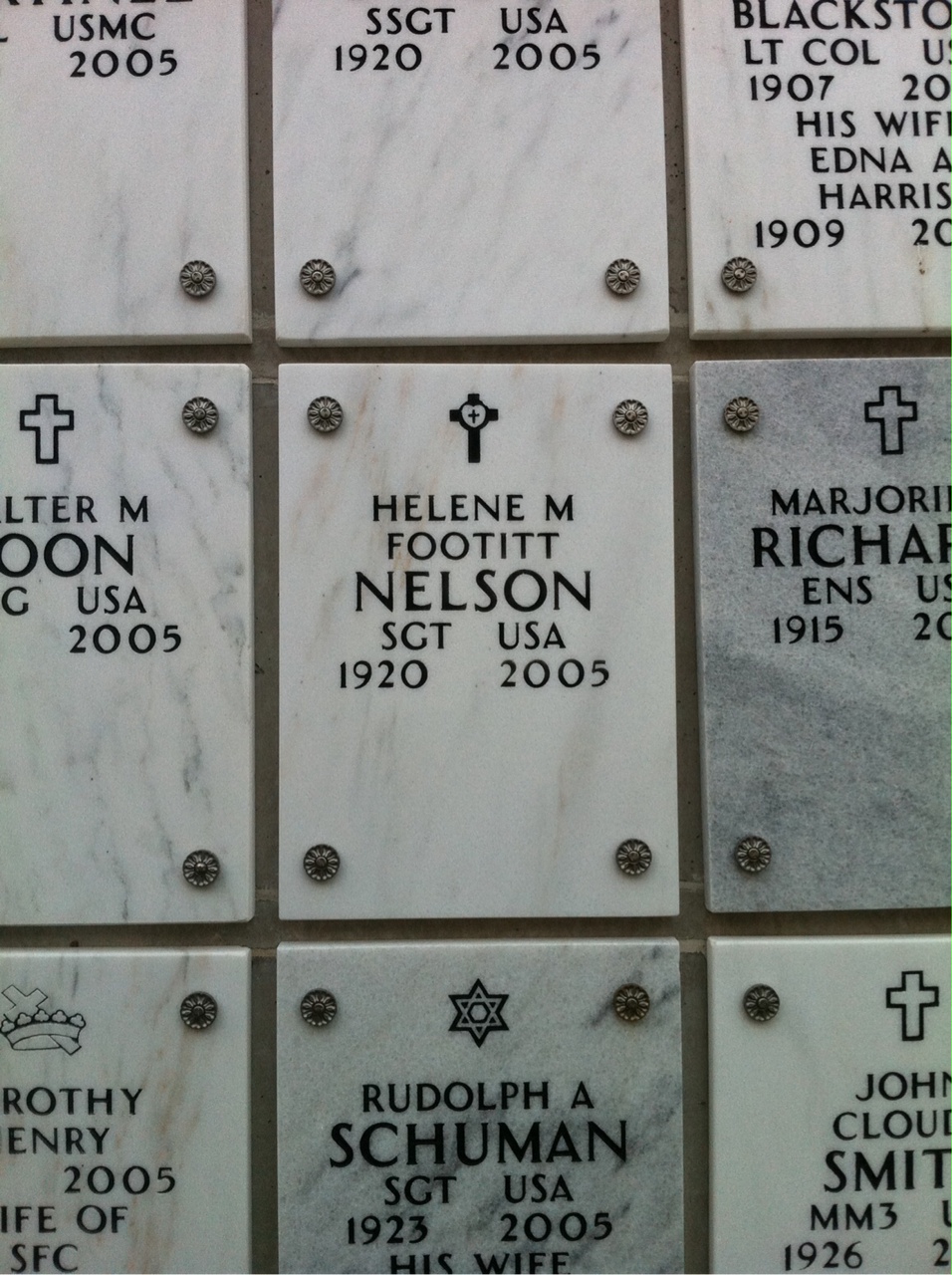 Helene Nelson
