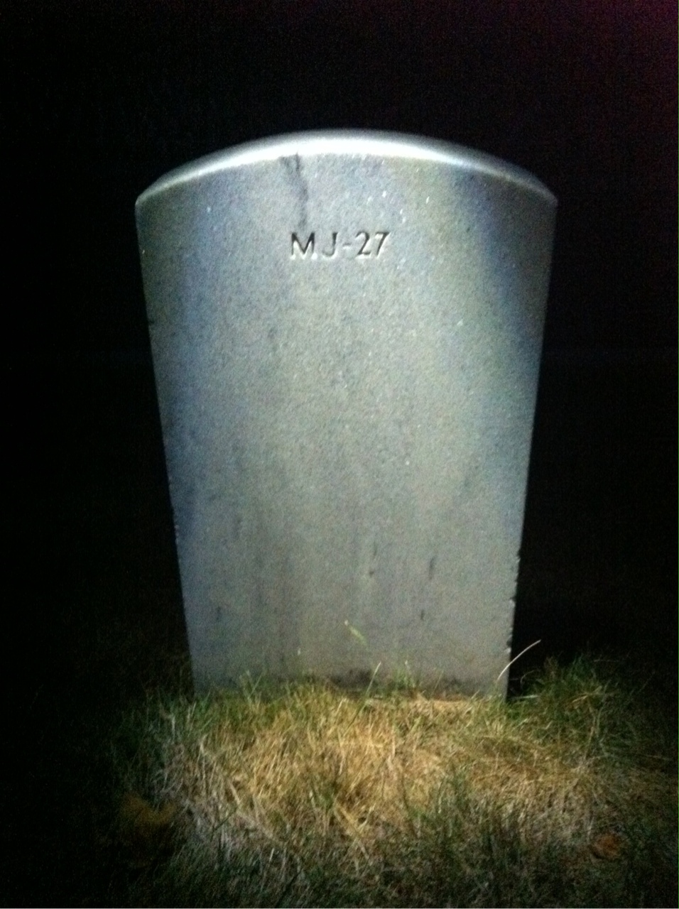 Headstone of Claude A Dewberry