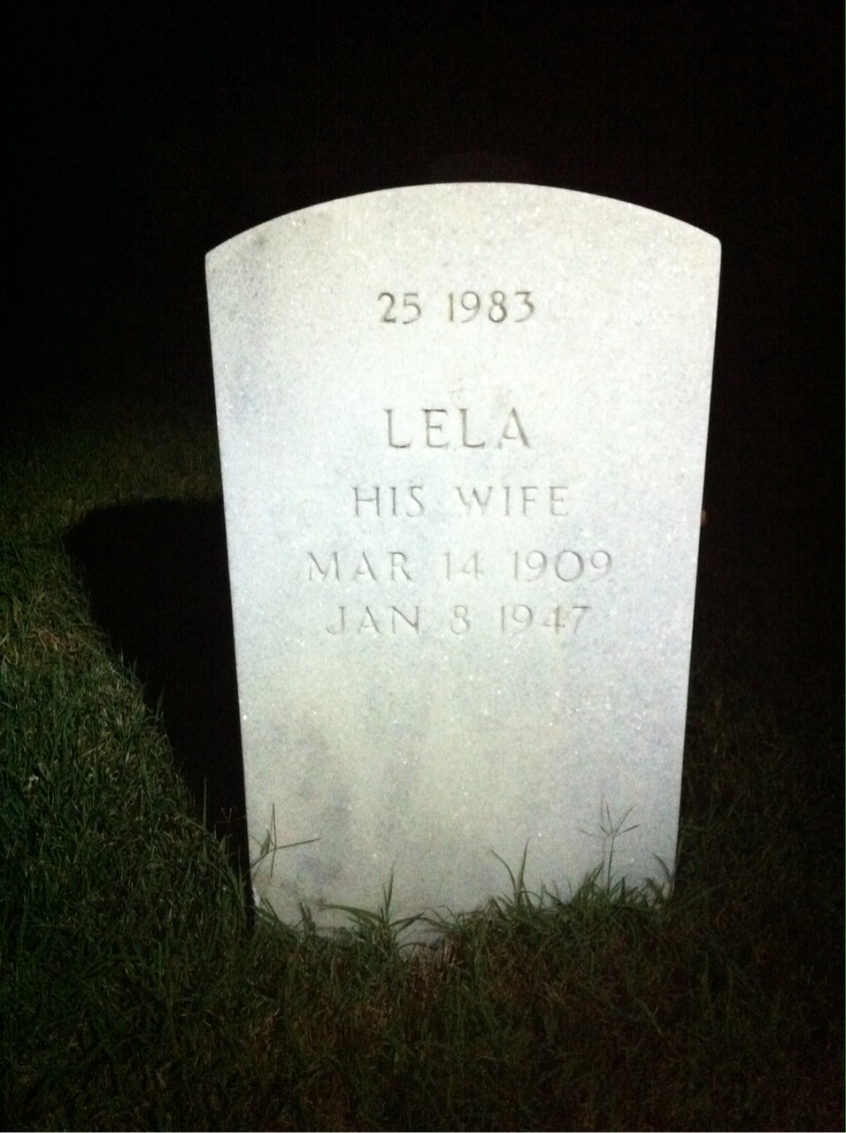 Back of headstone — Authoniel Moody