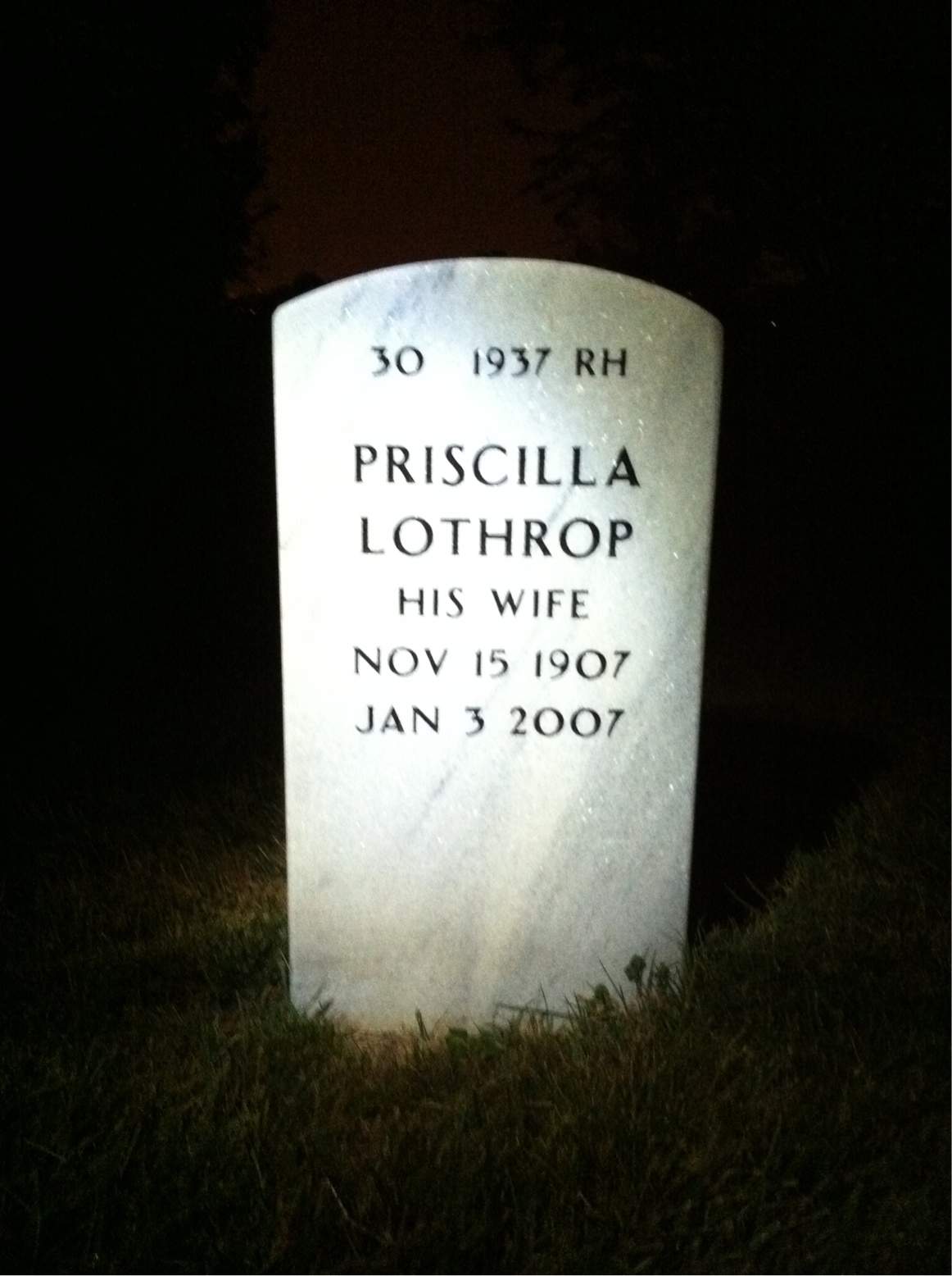 Back of headstone — Leo Query