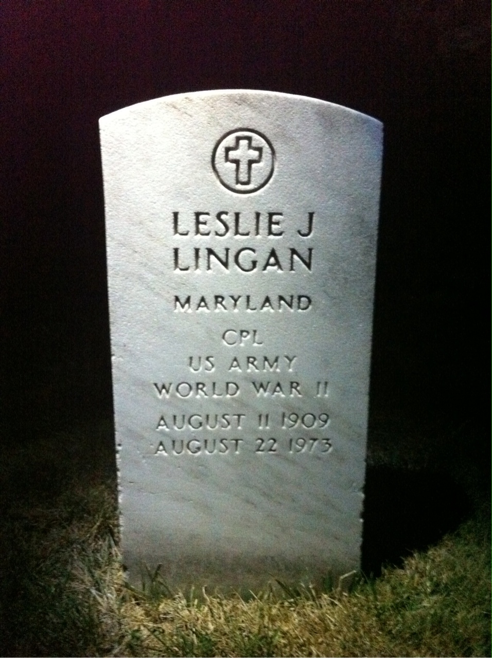 Leslie J Lingan