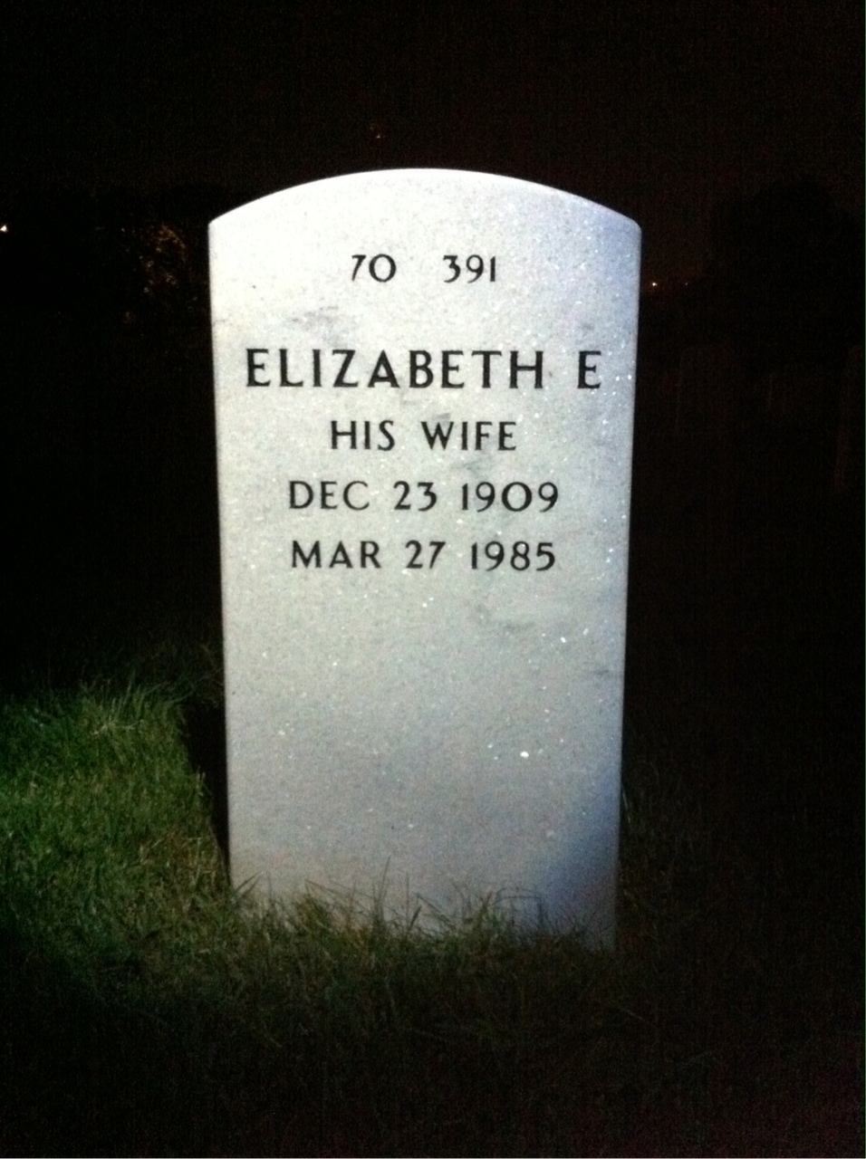 Back of headstone — Aubrey Milnes