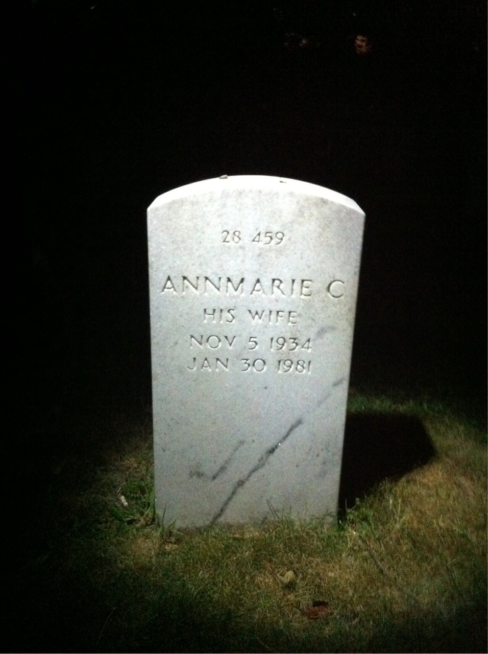 Back of headstone — Annmarie Moan