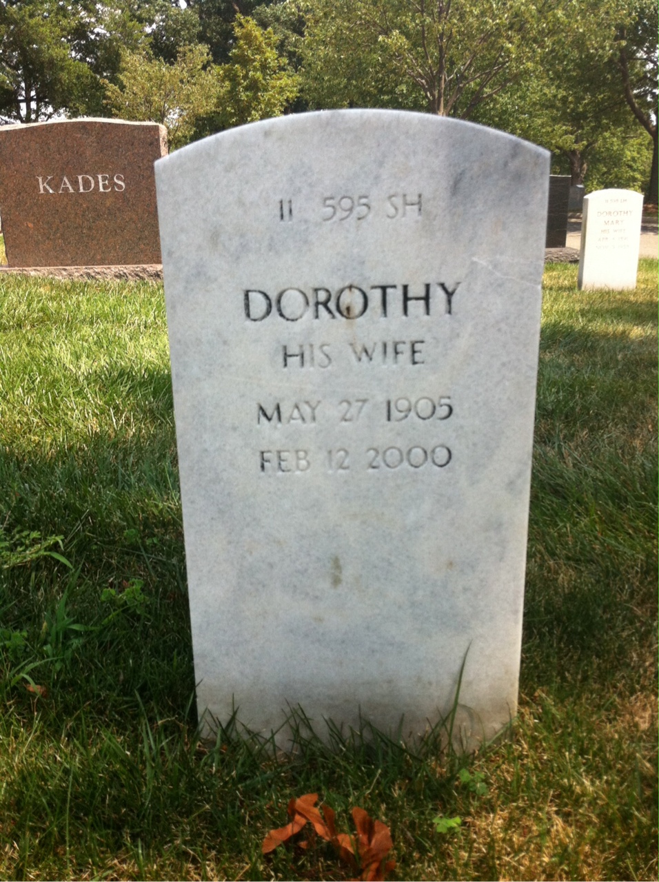 Back of headstone — Everett Abdill