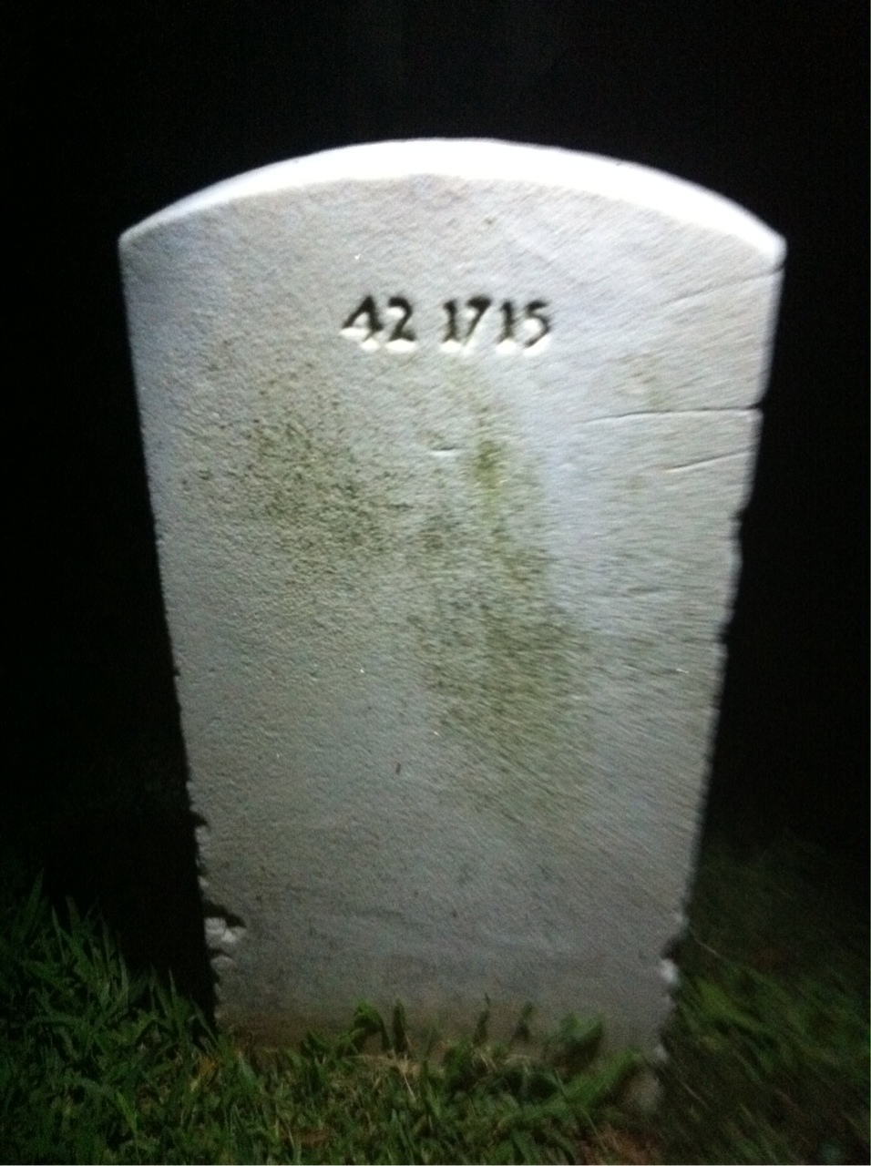 Back of headstone — Lulu Consol
