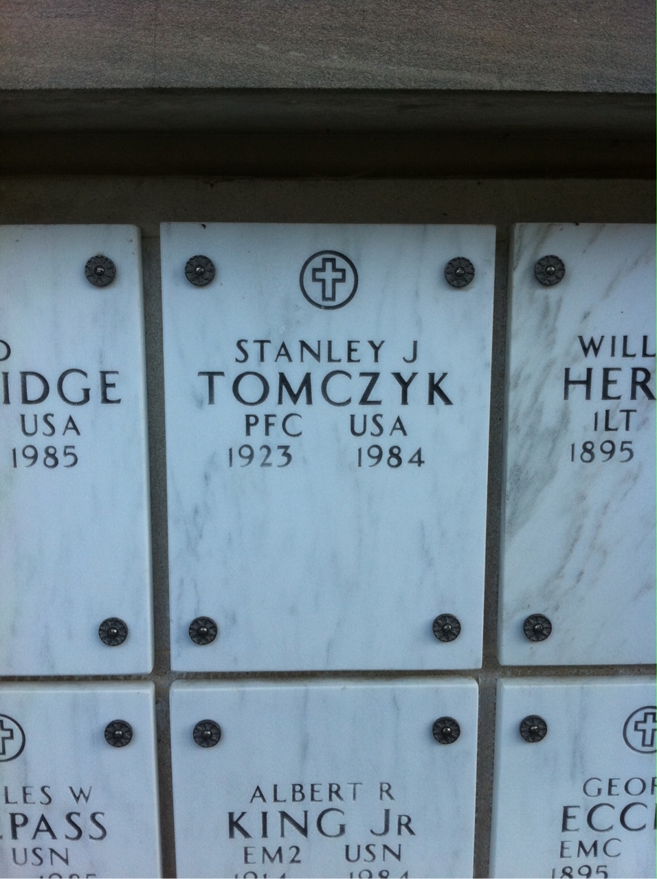 Stanley J Tomczyk