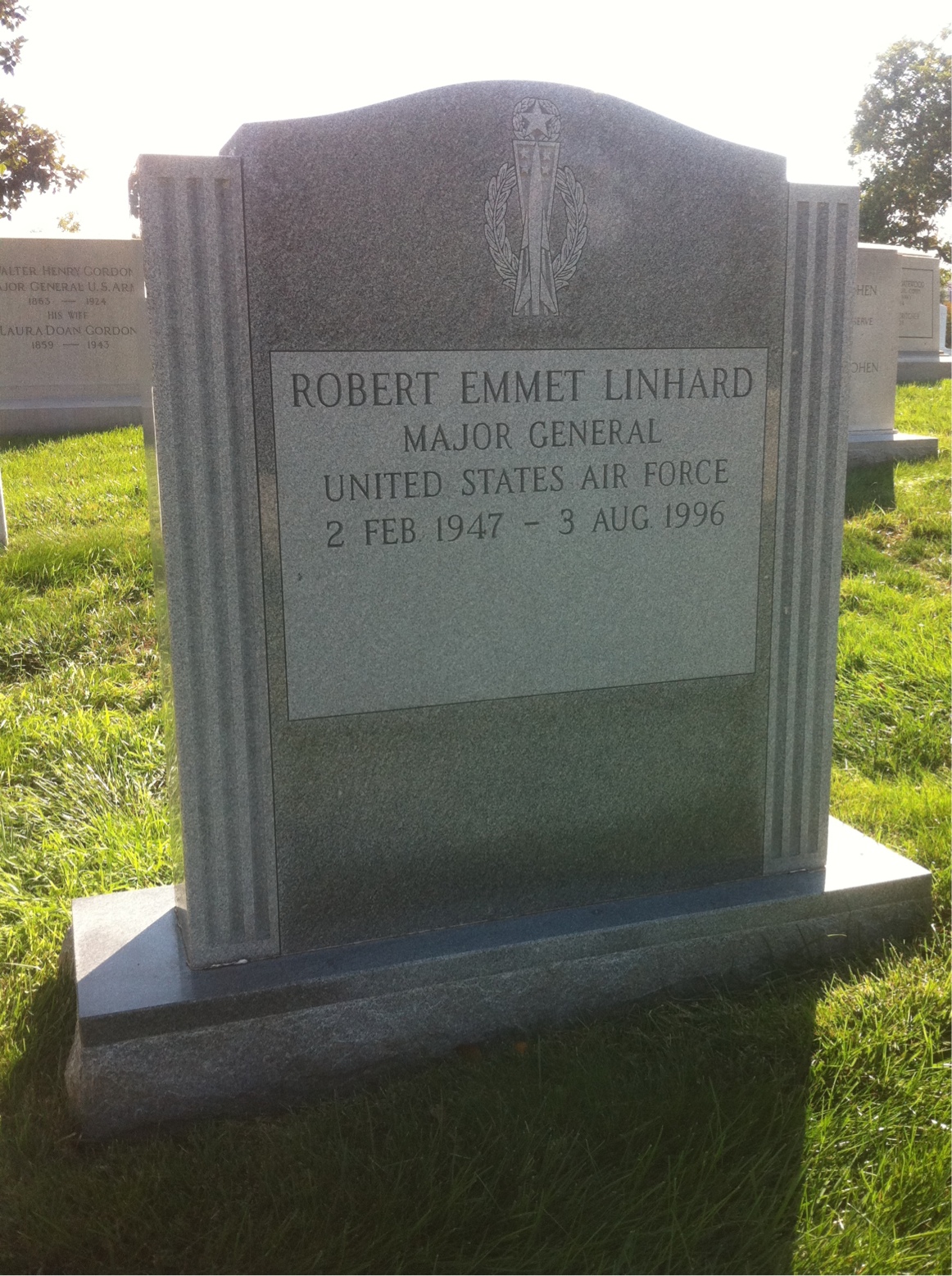 Robert Emmet Linhard