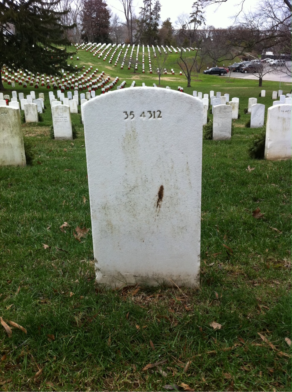 Back of headstone — Kin Moy