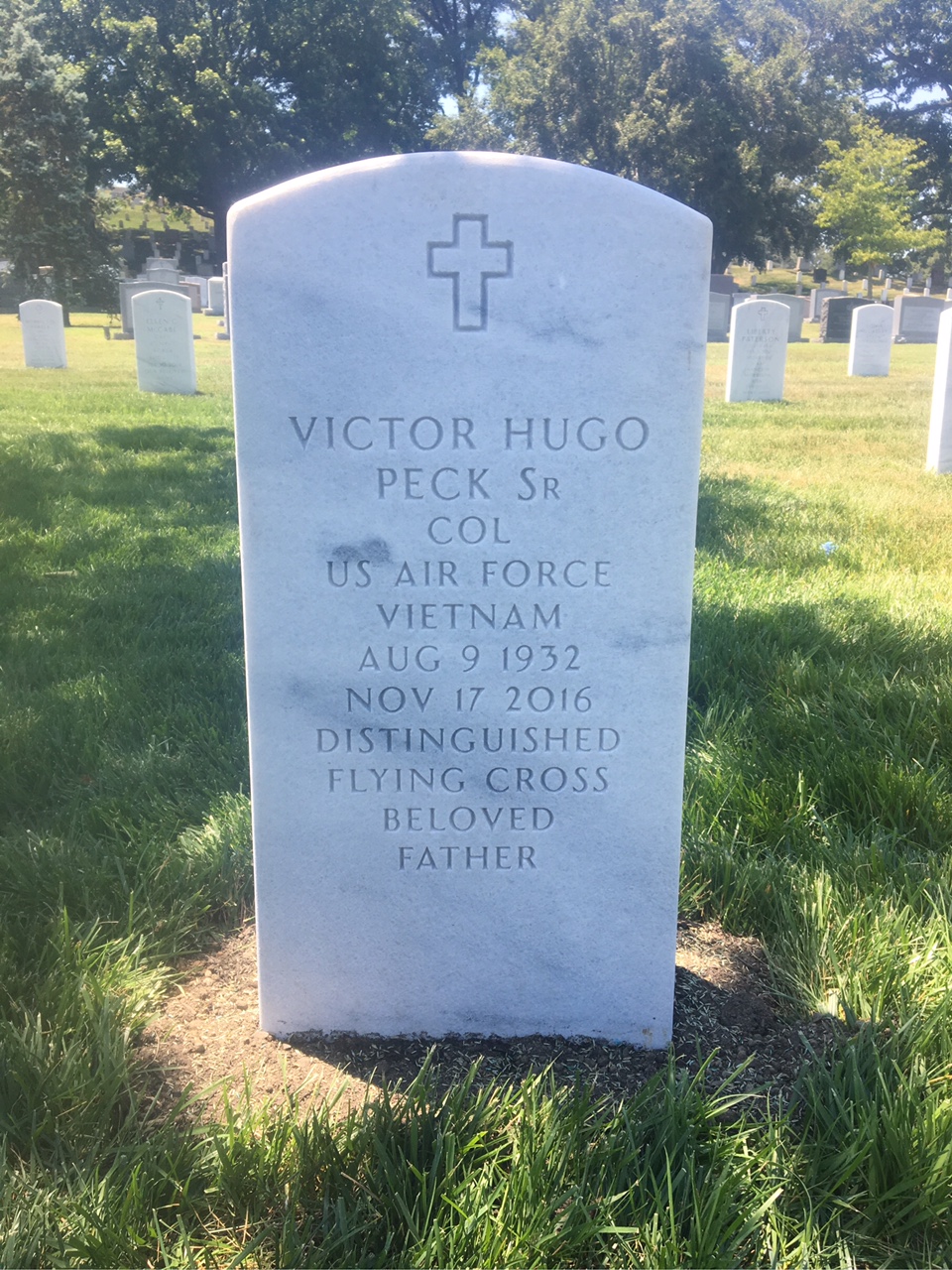 Victor Hugo Peck