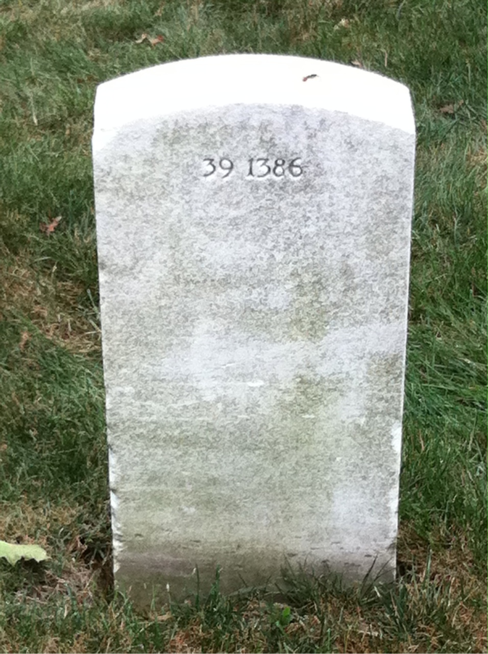 Back of headstone — Ona Moise