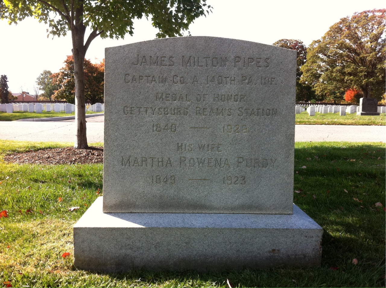 Headstone of James Pipes