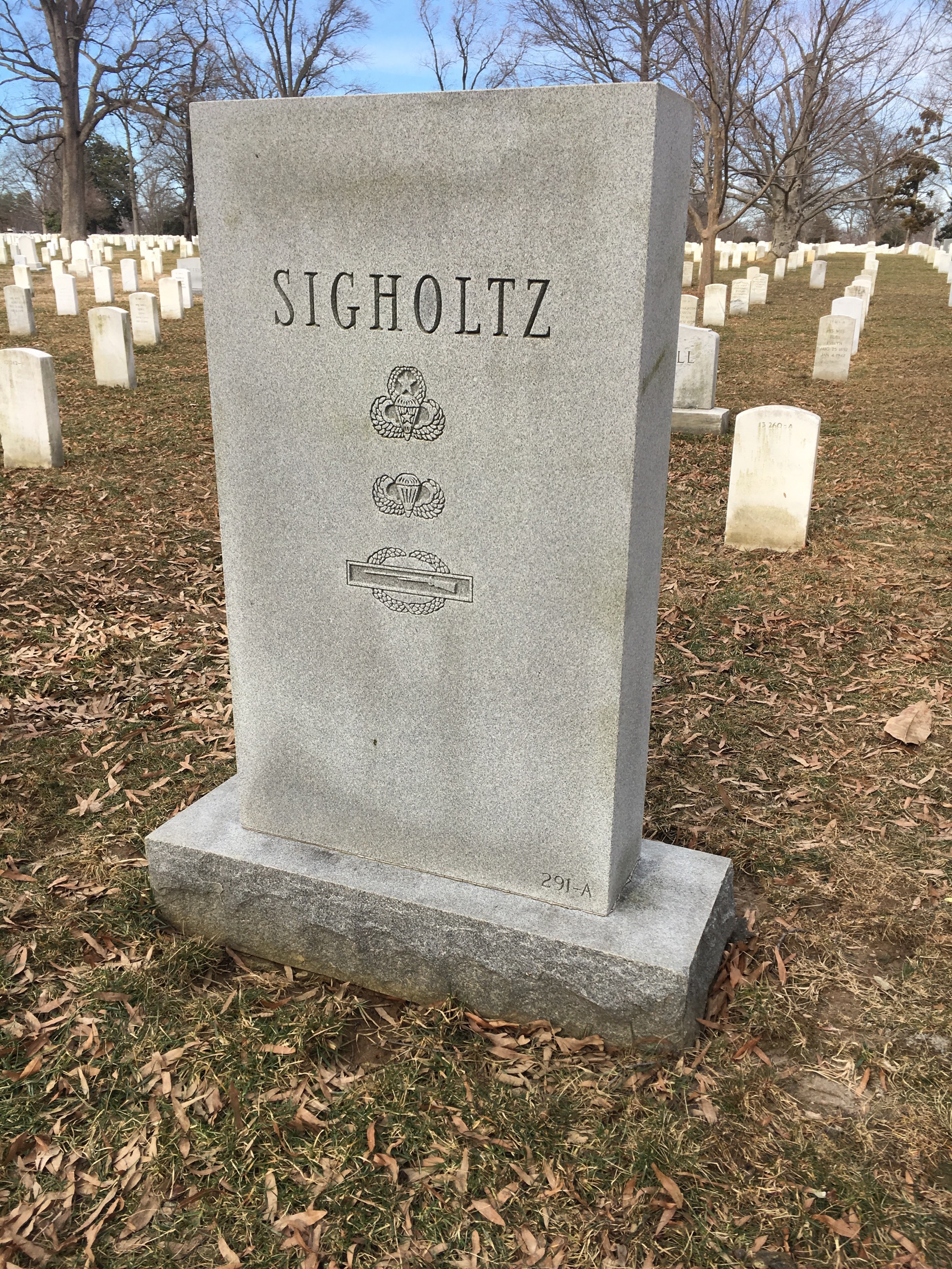 Back of headstone — Robert Sigholtz