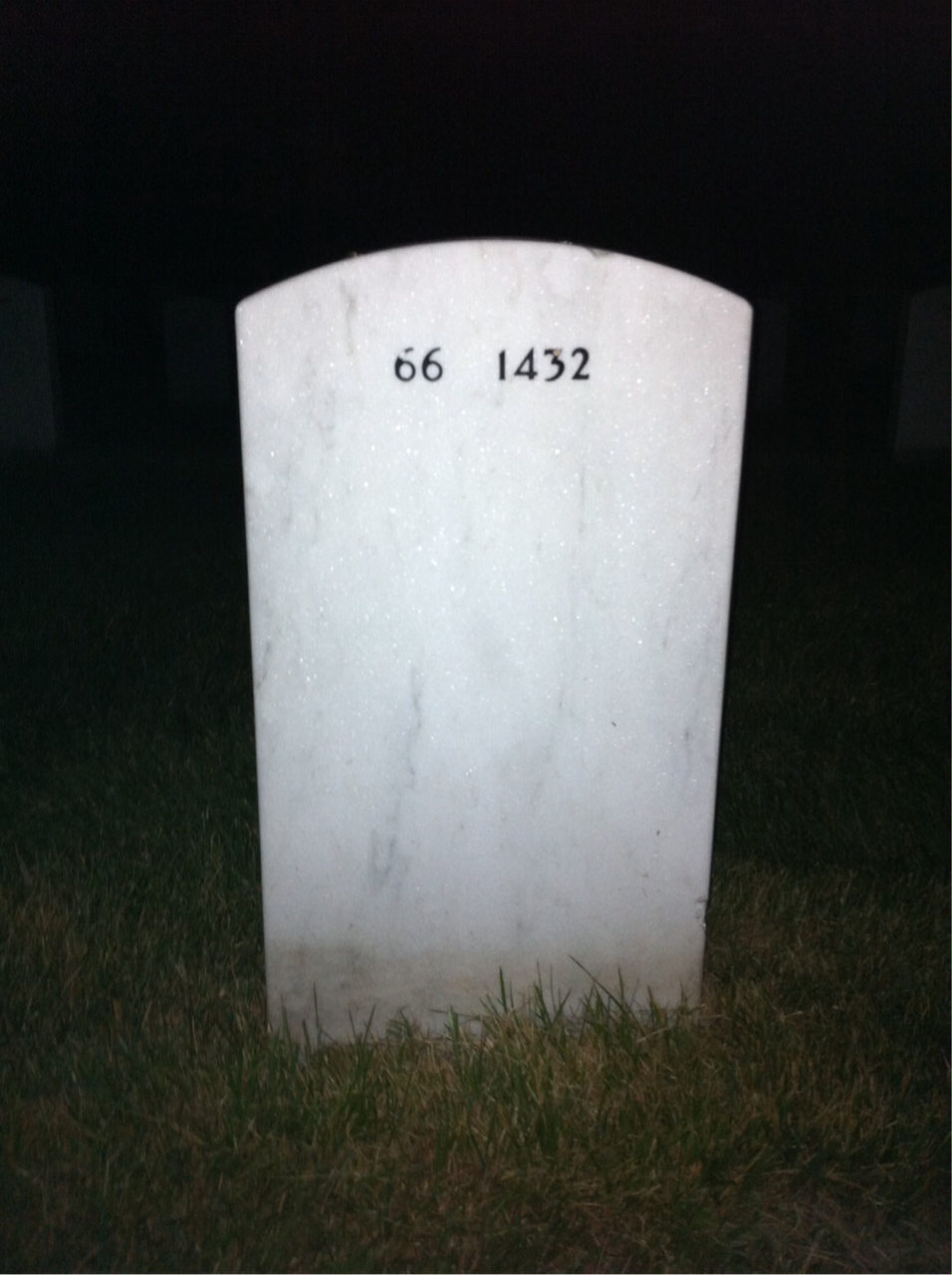 Back of headstone — Everett Ryder