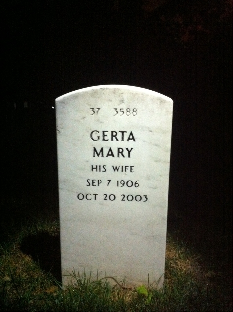 Back of headstone — Wyatt Batton